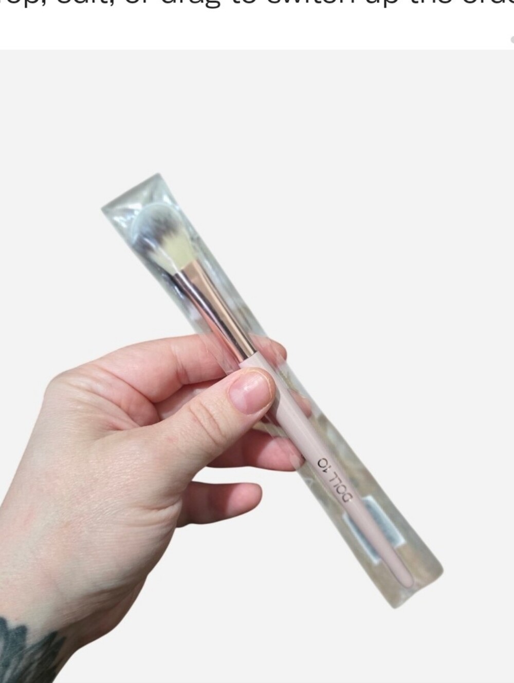 Doll 10 eyeshadow brush